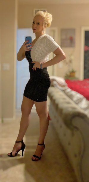 Mabrouka shemale live escort in Crowley TX